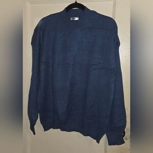 Woman's Classic Crewneck Sweater in Navy Blue,P To P 24